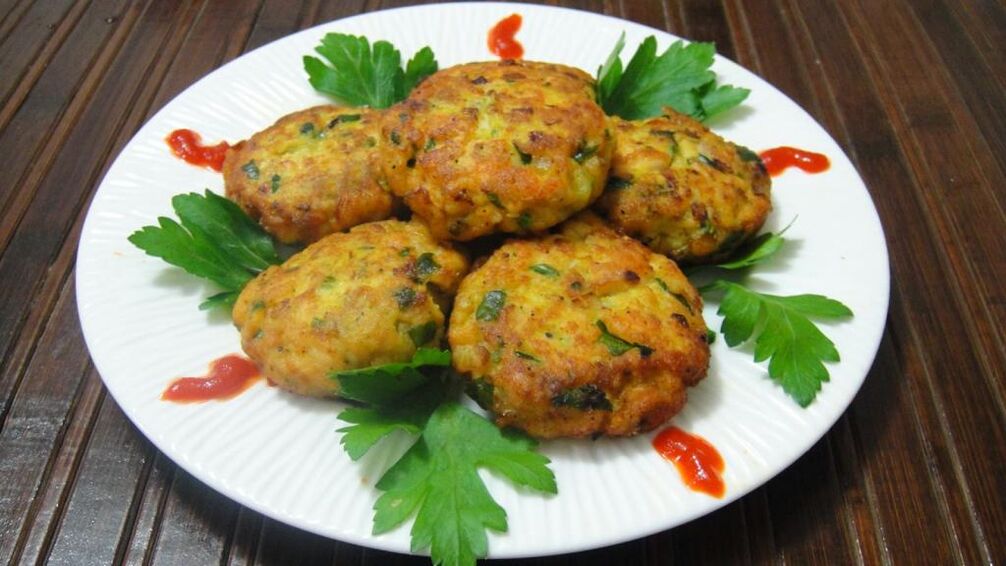 cutlets with vegetables for a ketogenic diet